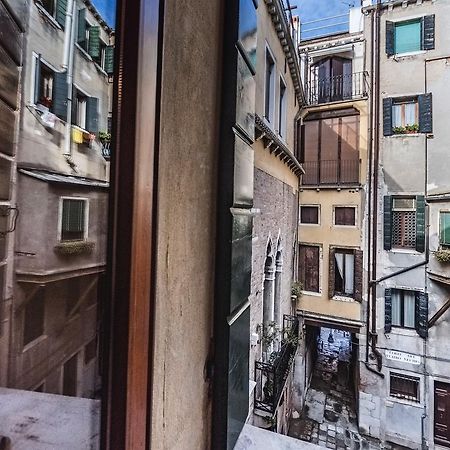 Appartamento Ca' Teatro Vecchio Venezia Esterno foto