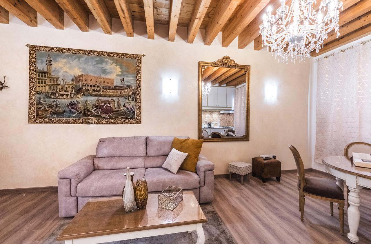 Appartamento Ca' Teatro Vecchio Venezia Esterno foto
