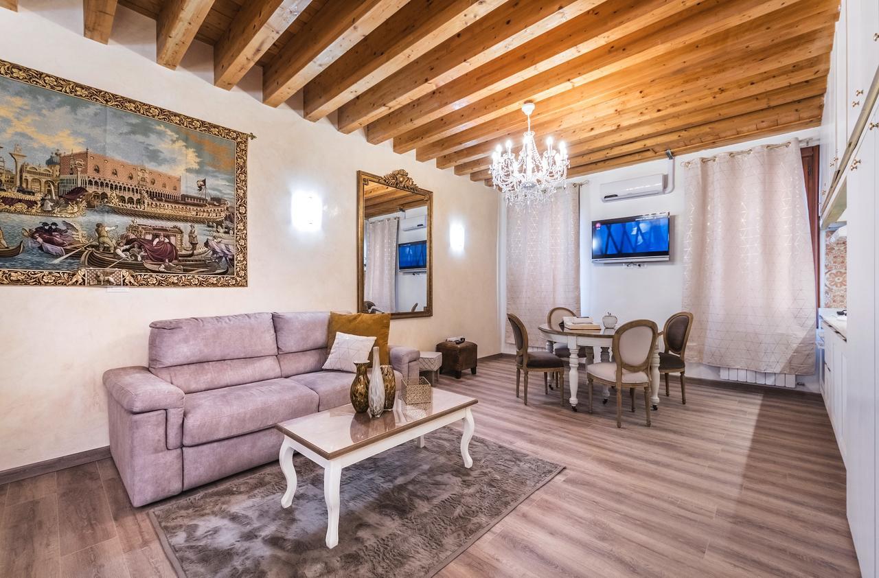 Appartamento Ca' Teatro Vecchio Venezia Esterno foto